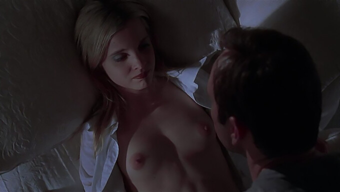 La Sensuale Performance Di Mena Suvari In American Beauty