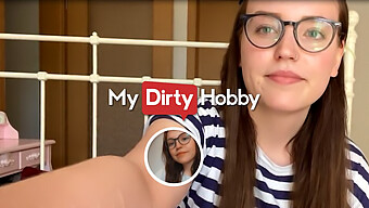 Leni Lizz'S Intimate Journey Of Self-Discovery And Pleasure In Solo Performance - Mydirtyhobby