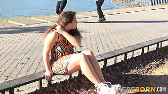 Rondborstige Brunette Krijgt Dubbele Penetratie In Deze Hete Video!