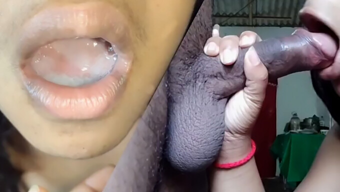 Gadis Sri Lanka Memberikan Blowjob Deepthroat Dan Menelan Sperma